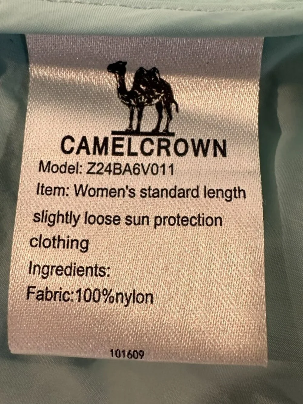 Camel Crown Windbreaker Hooded Jacket - Light Powder Blue - Medium